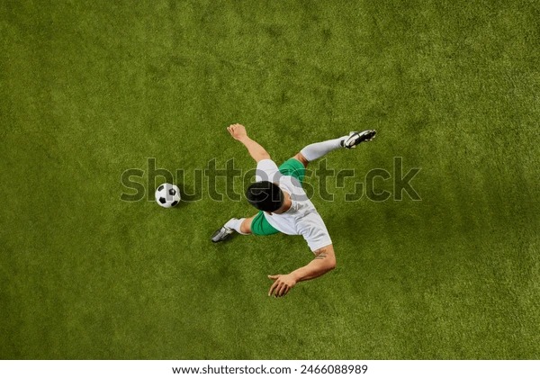 在伊蒂哈德迷失！曼城7500万边锋难觅机会，塞梅尼奥到来加剧问题