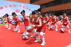 IG与BLG大战因台风延期！BLG粉丝不满怒斥，官方就为给IG调整时间